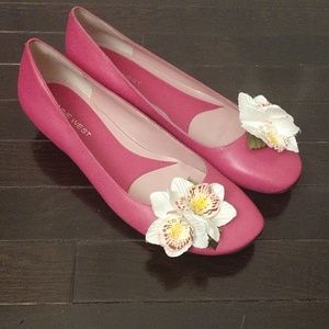 Nine West Hot Pink Flats Size 8.5 Hawaiian